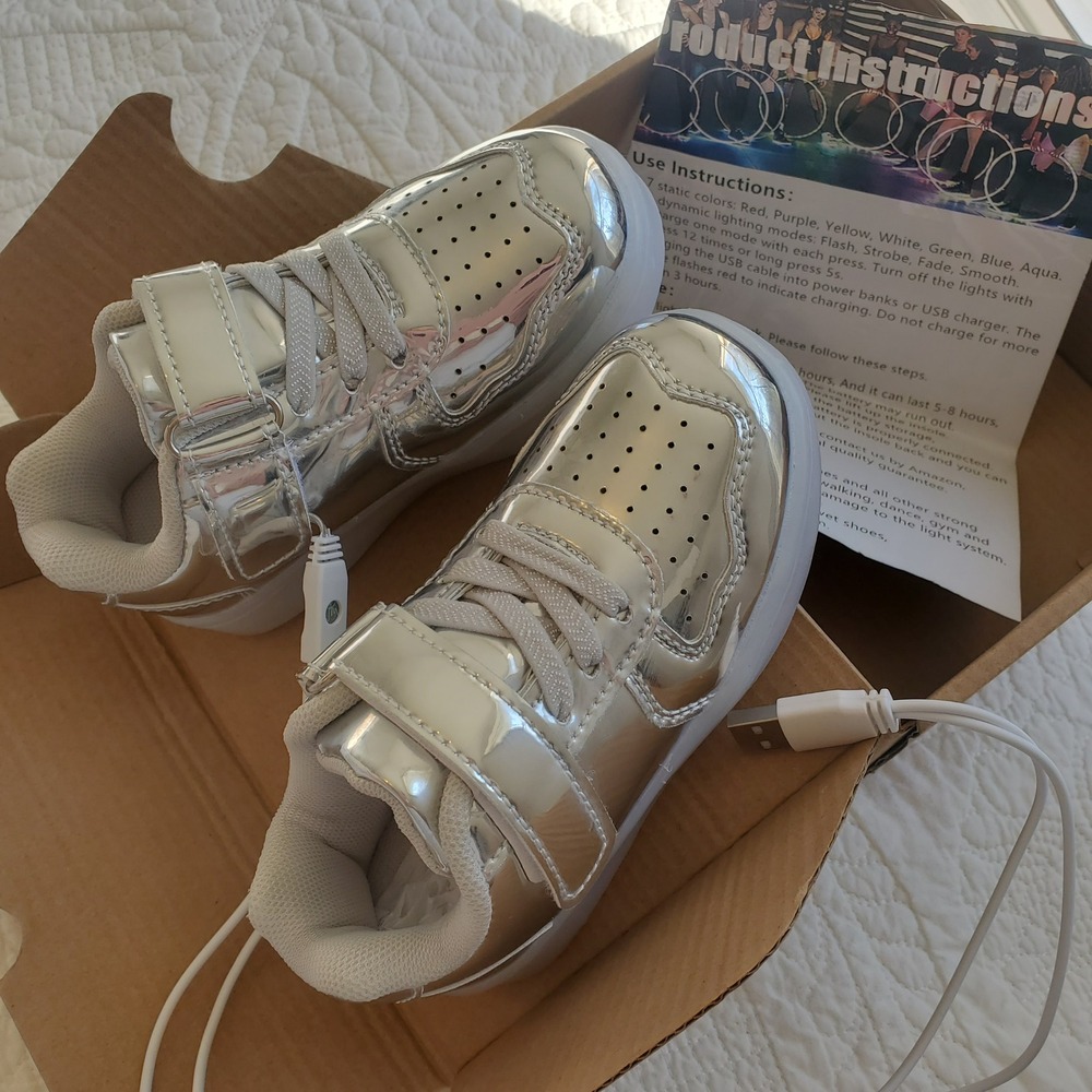 Kids Silver Metallic MULTI COLOR  continuous or pulsating LED Light Up Sneakers - Picture 15 of 16